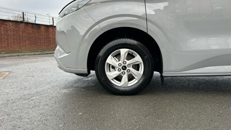 Ford Transit Custom E-320 L1 Rwd 100kW 65kWh H1 Van Limited Auto